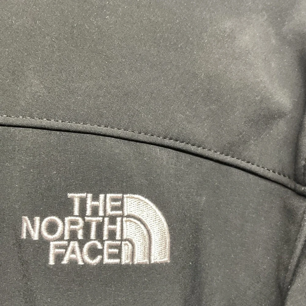 The North Face  Jacket Mens Large Black Softshell Full‎ Zip Windbreaker